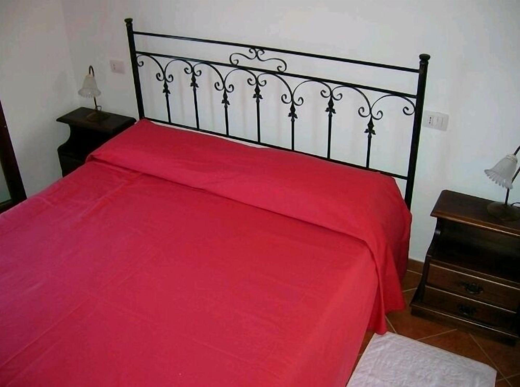 Bed Sandalia Badesi Luaran gambar